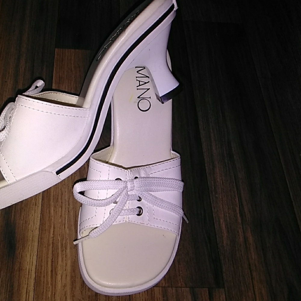 Ladies block heel shoe Sze 7